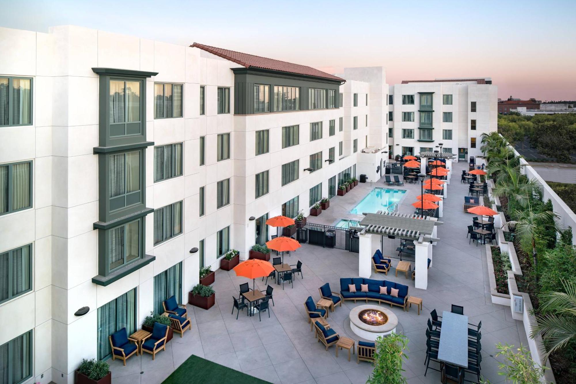 Residence Inn By Marriott Los Angeles Pasadena/Old Town Екстериор снимка
